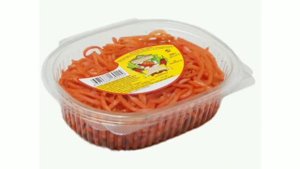 Быстрый Салат с фасолью, копчёной колбасой и корейской морковью, сухариками