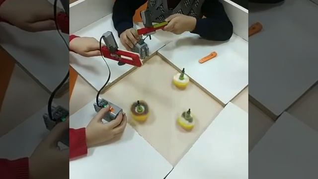 Робототехника для детей. Соревнования волчков. Клуб "Электрон"