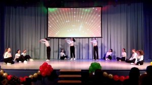 23. Танец выпускниц