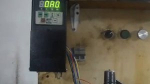 Работа большого токарного с частотным преобразователем 220V