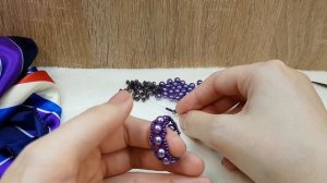 Брошь-зажим для платка или шарфа из бисера и бусин/Beaded brooch
