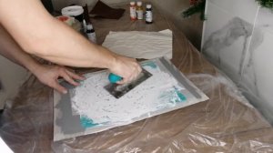 Венецианская штукатурка + трафарет и серебро