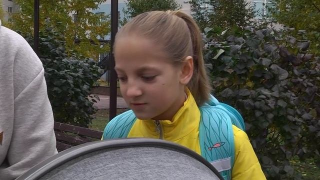 Многодетные родители создали счастливую восьмерку из кровных и приемных детей