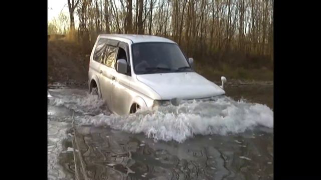 Моя первая лужа на Mitsubishi Challenger смотреть онлайн