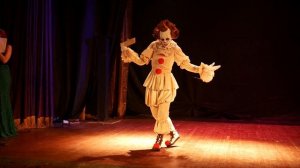 1 28 Gray Owl   Оно , Танцующий клоун Пеннивайз