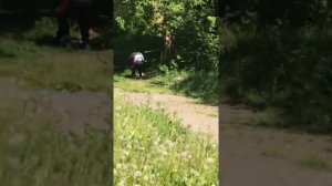 Мужика загибает с похмелья))