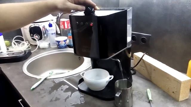 Gaggia New Baby Работает после чистки. смотреть онлайн