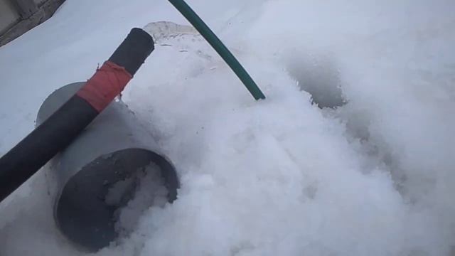 Ручное бурение зимой