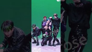 Stray Kids - Maniac - Relay Dance {Funny Moments}