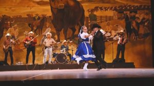 Конкурс польки 2021, Луис Тарин и  Руби Моралес #upskirt #латино #костюмированный#танец