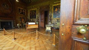 Virtual Tour of Chatsworth House | Phil Spencer's Stately Homes