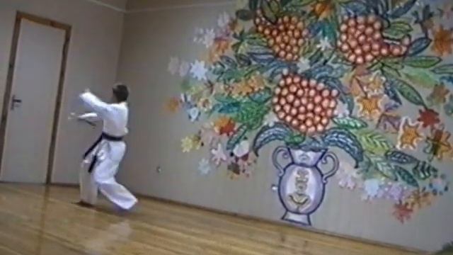 показуха нунчаки! Показательное выступление каратиста!