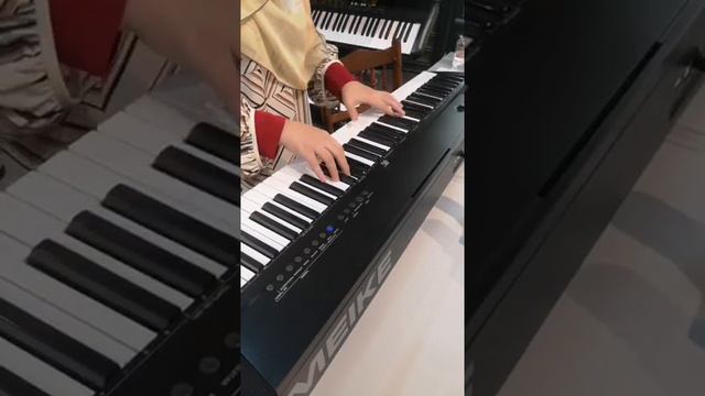 Meike MK885 Digital Piano by Fatin Nasir смотреть онлайн