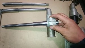 Колёсные оси и ремонт отверстий свечной подвески М-72 М-61 М-62