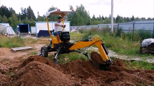 МИНИ Экскаватор под Буксировку любой Машиной смотреть онлайн