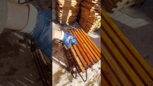 Очистка рамок, разделительных решеток каустиком.