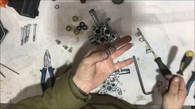 Ремонт мойки Karcher K5.20M слабое давление ,разборка и сборка.