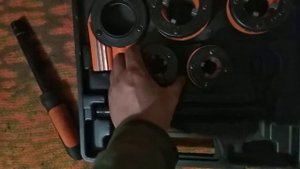 Клупп для нарезки резьбы.