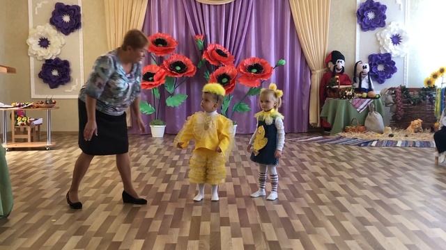 Осенний утренник - "Золотая осень" / "Золота осінь" / "Gold autumn" 2019 смотреть онлайн