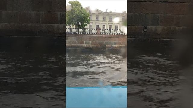 Санкт-Петербург. Прогулка по каналам. Дом Веге и Аптека