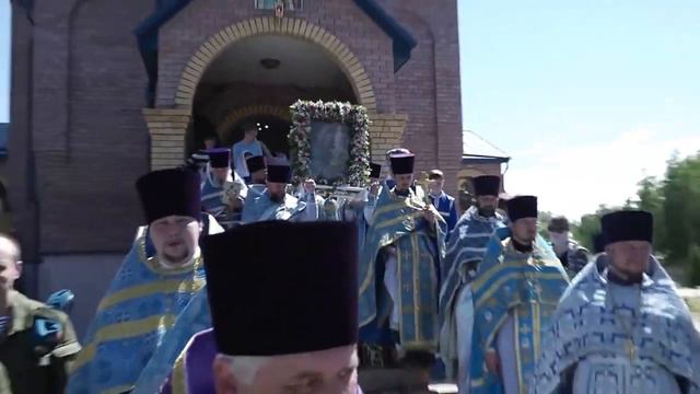 Марьиногорская икона Божьей Матери прошествовала по Своему городу 720 смотреть онлайн