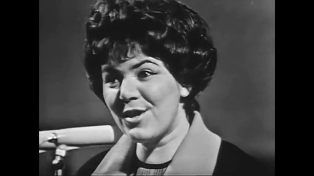 Аист. Исполняет Майя Кристалинская смотреть онлайн