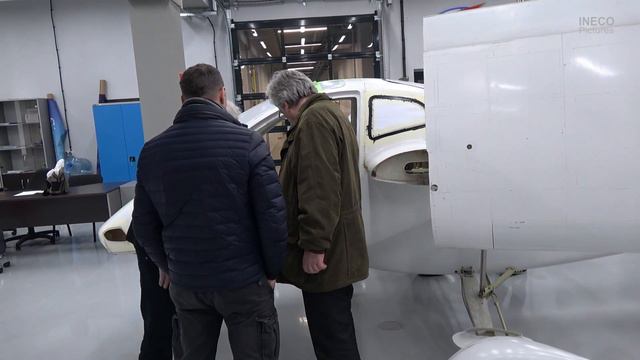 Конструктор Сигм Сергей Игнатьев и австрийский инженер Герхард "Встреча на Эльбе", в Жуковском.