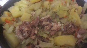 Тушеная капуста с домашней тушенкой