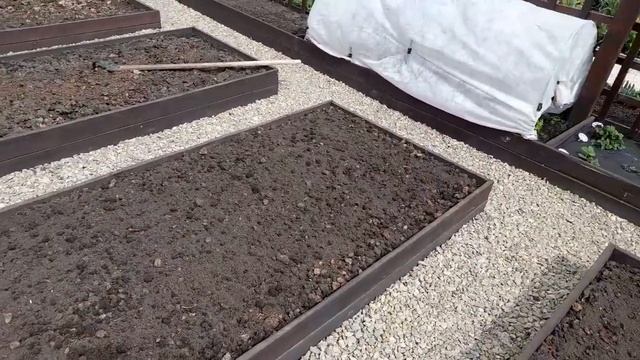 Высокие грядки своими руками/High beds with your own hands смотреть онлайн