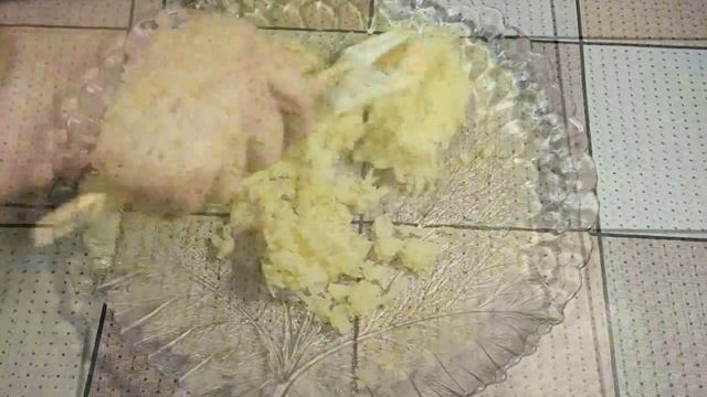 Вкуснейший нежный салат со шпротами
