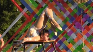 Цесарская Лиза пластичный етуд каучук на столе г.Полтава цирковая студия "Молодость"