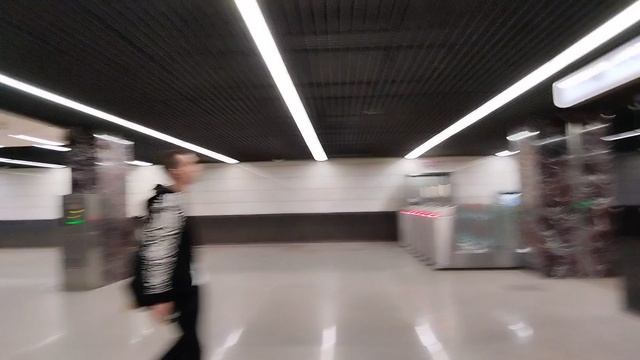 Переход со станции метро Полежаевская на новую ветку метро.