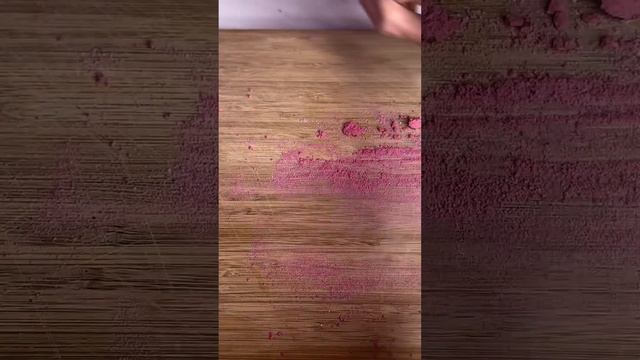 РОЗОВЫЙ САЛАТ ИЗ БОМБОЧЕК ДЛЯ ВАННЫ 😱 смотреть онлайн