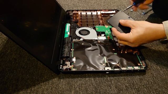 SSD upgrade on ASUS X540Y смотреть онлайн