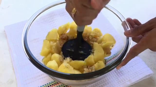 ПИРОЖКИ С КАРТОШКОЙ. ЕҢ СӘТТІ ШЫҒАТЫН ПИРОЖКИ. ҚАЗАҚША РЕЦЕПТ. смотреть онлайн