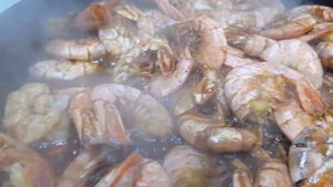 Жареные креветки с кисло-сладким соусом. Пальчики оближешь!