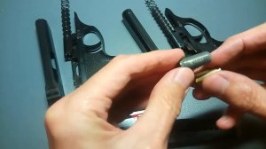 Пистолет П-СМ СХ, деактив охолощённого в сравнении с ИЖ78-9Т