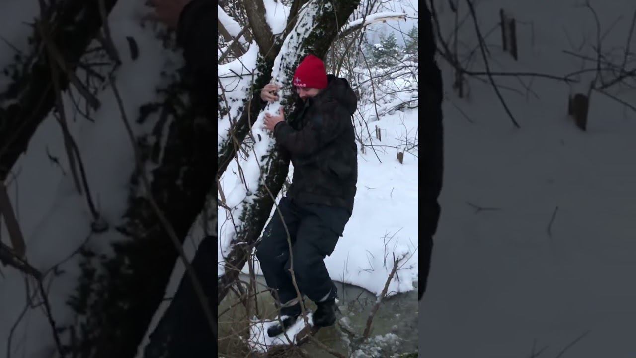 ЧУТЬ НЕ УТОНУЛ при ЗАХОДЕ смотреть онлайн