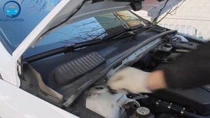 Установка газовых упоров (амортизаторов) капота на Ford Mondeo 4