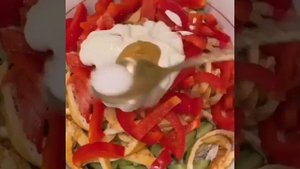 🥙 Салат "Рекордсмен". Сытный, вкусный и без майонеза