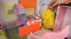 Домик для кролика брелка. Красивая комната брелка кролика. Кролики брелки дом для кукол