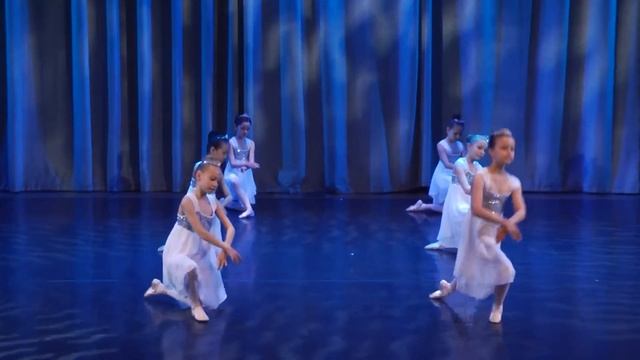 Танец Снежинок из балета Щелкунчик Чайковский смотреть онлайн