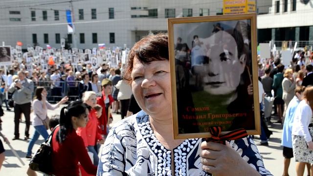 НОВОСИБИРСК Бессмертный полк 2015.mp4 смотреть онлайн