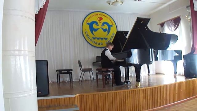 Конкурсное выступление Моисеева М. на Синеокой Анапе 2013
