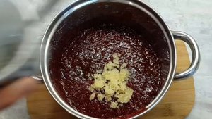 Малиновая прослойка для торта