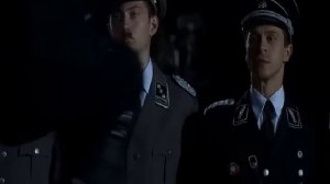 А я милого узнаю,хоть мне выколи глаза))