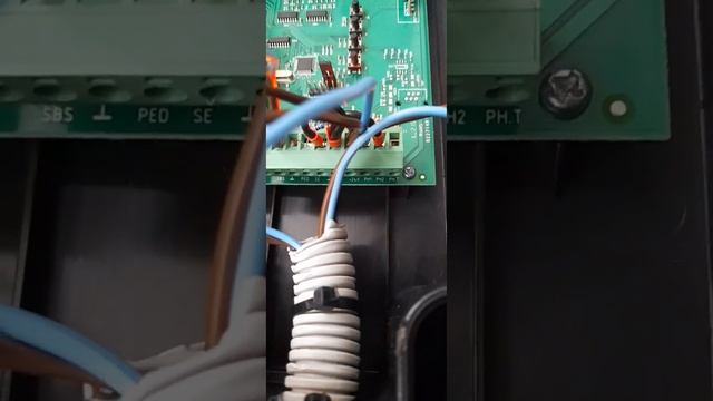 Краткая и ясная инструкция по подключению распашных приводов AM 5000 KIT