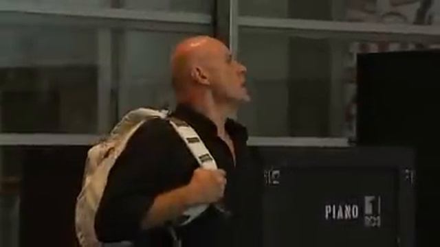 Injured Warlow pulls out of Dr Zhivago смотреть онлайн