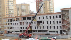 Автокран выгрузит Сетку стальную сварную из Газона Next
