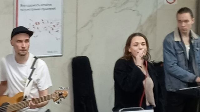 И снится нам не рокот космодрома земляне